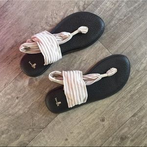 Sanuk Yoga Slings